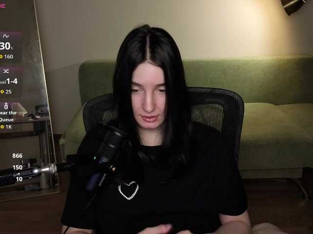 Victoria Winters online show from August 6, 1:04 am
