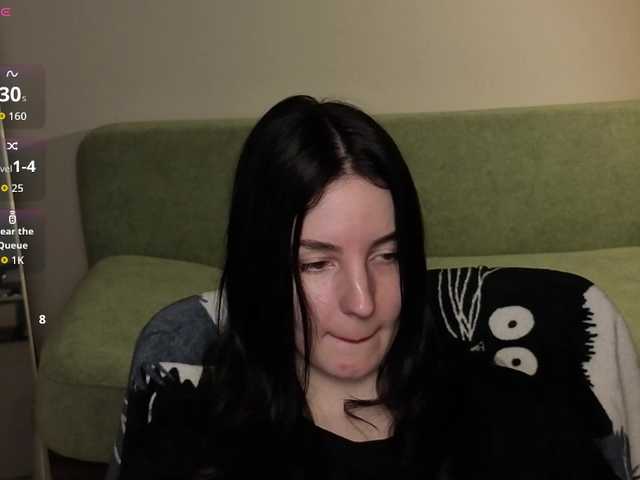 Victoria Winters online show from August 6, 6:40 pm