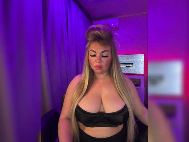 VictoriaFoxxx online show from August 7, 10:32 pm