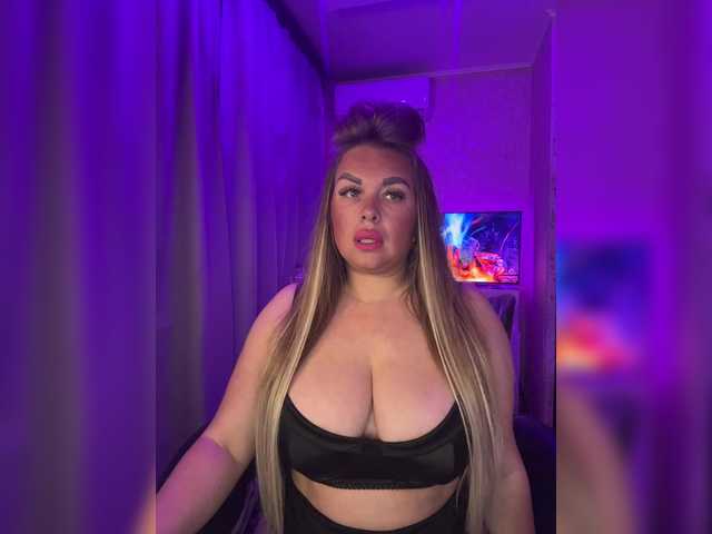 VictoriaFoxxx online show from August 15, 6:12 pm