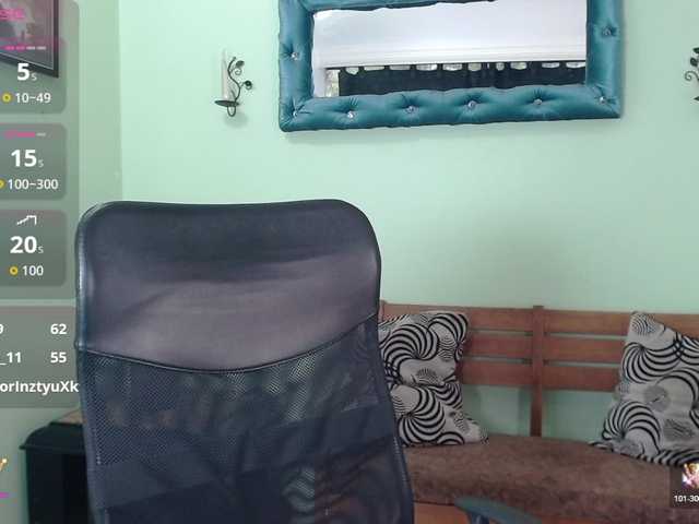 VictoriaJones- online show from August 5, 9:57 pm