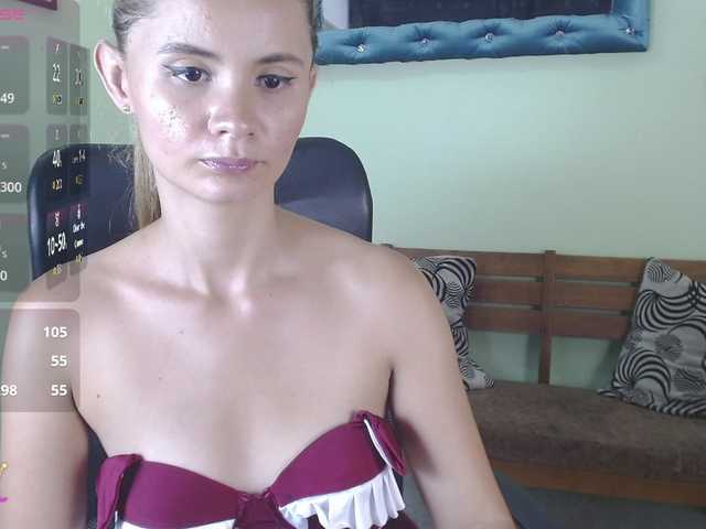 VictoriaJones- online show from August 7, 12:43 am