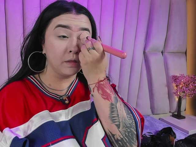 VictoriaRossy online show from August 14, 9:29 pm