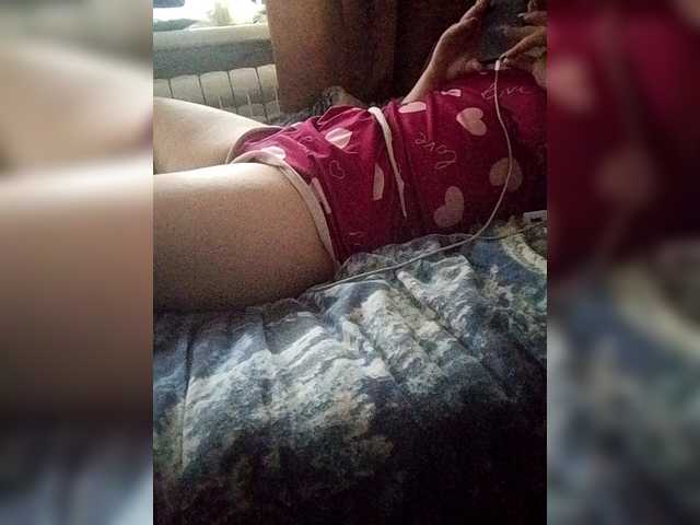 Vikki3011 online show from July 17, 8:36 am