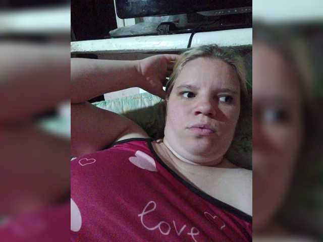 Vikki3011 online show from August 9, 6:20 pm