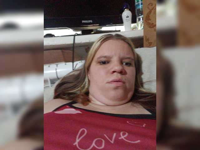 Vikki3011 online show from August 11, 1:35 pm