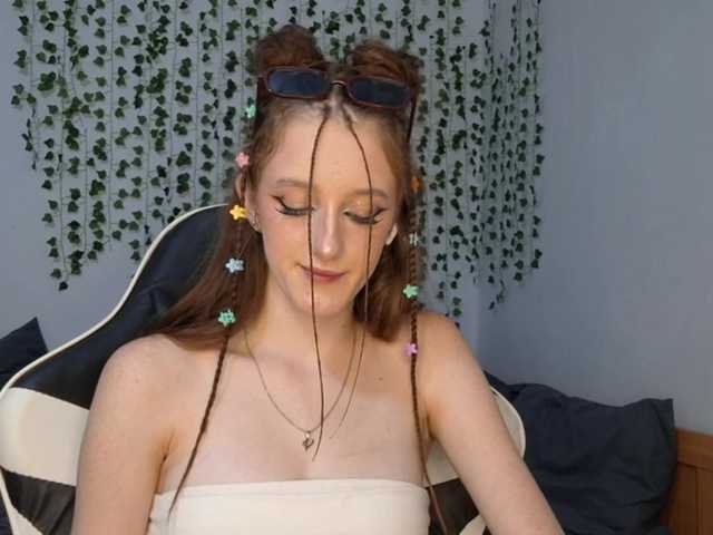 VikkiShon online show from August 9, 6:53 pm