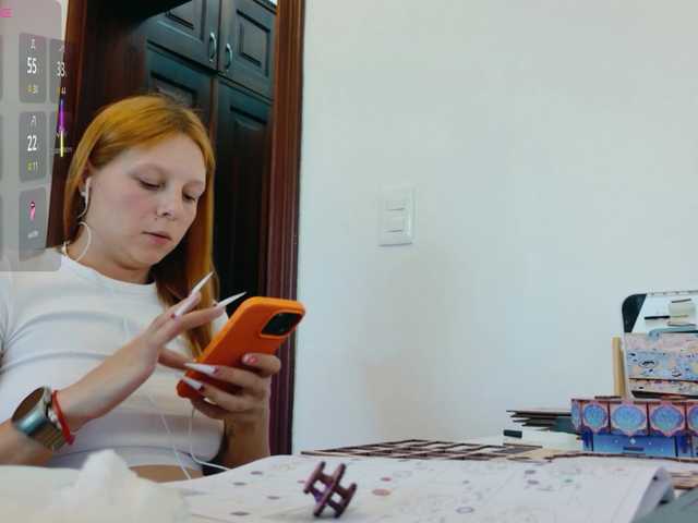 ViktoriaSillk online show from August 7, 9:15 pm