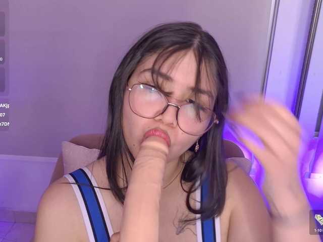 VioletGrey online show from August 5, 3:10 pm