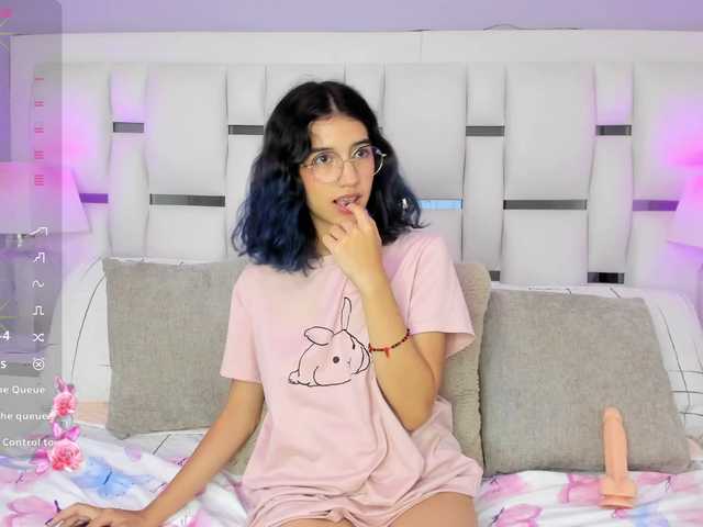 VioletaLane online show from June 9, 1:01 am