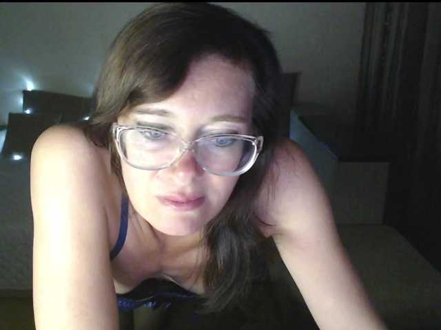 VioricaRoss online show from August 31, 8:20 pm