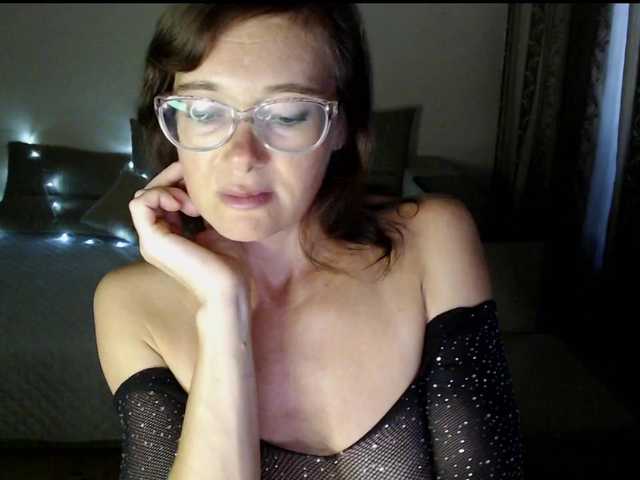 VioricaRoss online show from September 7, 3:51 pm