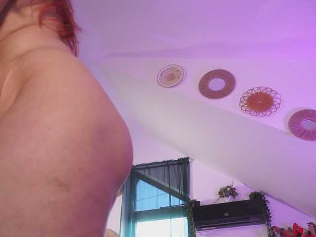 VixenIvy online show from August 10, 8:05 am