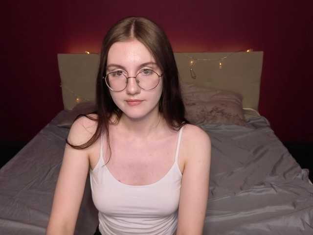 VixenLight online show from March 17, 3:33 am