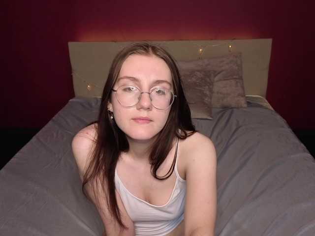 VixenLight online show from March 17, 7:57 am