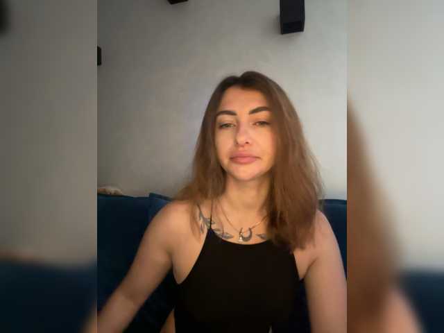 WILDGIRL online show from August 5, 5:05 am