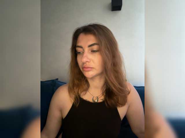 WILDGIRL online show from August 5, 6:11 am