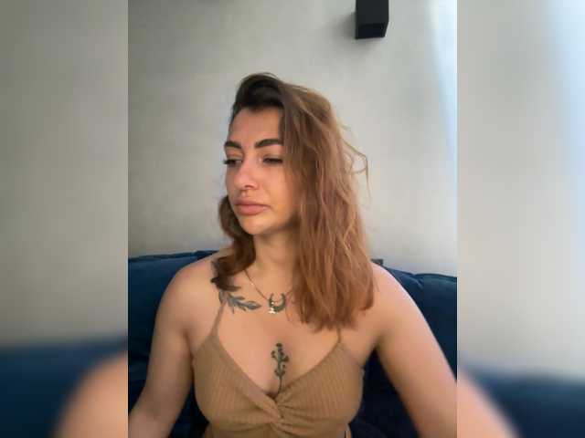 WILDGIRL online show from August 10, 8:05 am