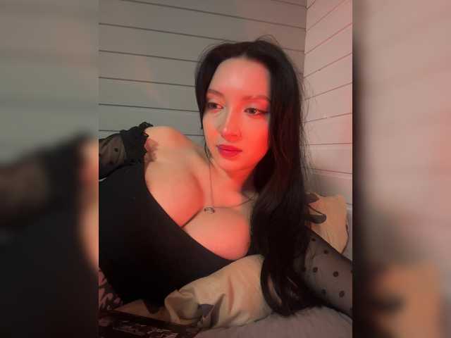 WeQueens- online show from August 14, 9:07 pm
