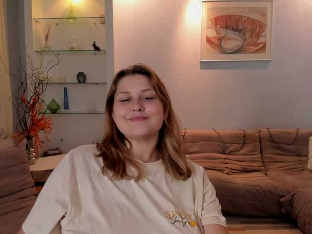 Whisper Of Sirena online show from August 12, 9:39 pm
