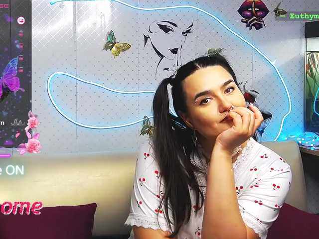 WickedButShy online show from August 12, 7:49 pm