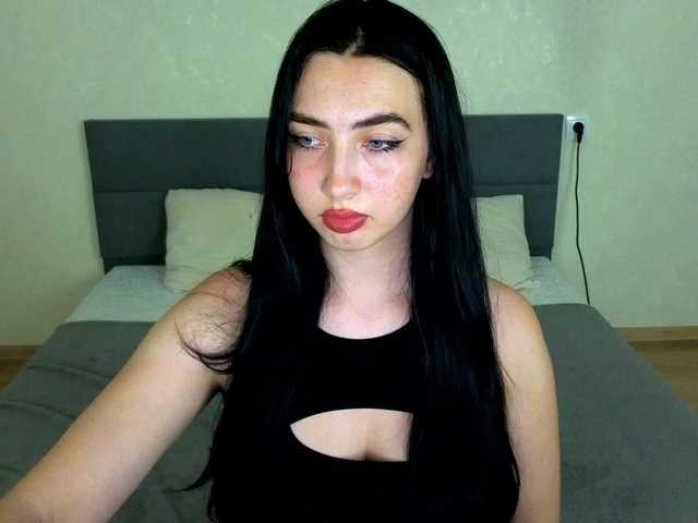 WildKittenX online show from August 9, 7:59 pm