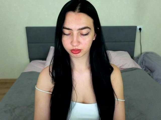 WildKittenX online show from August 12, 5:32 am