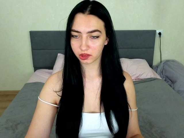WildKittenX online show from August 12, 6:38 am