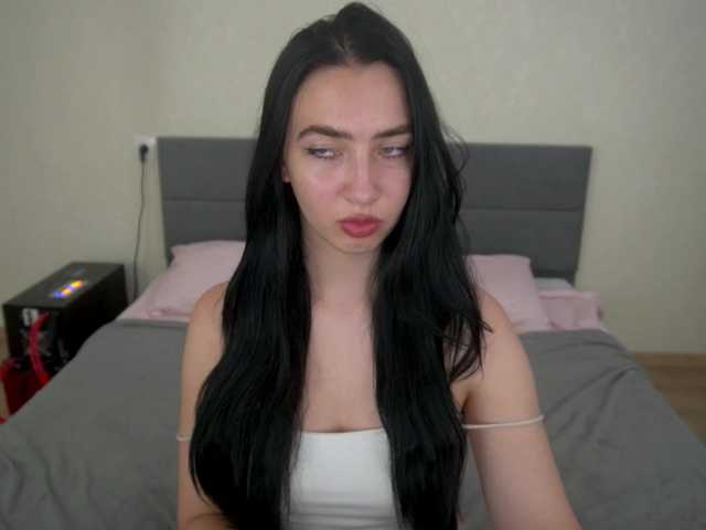WildKittenX online show from August 16, 7:01 am
