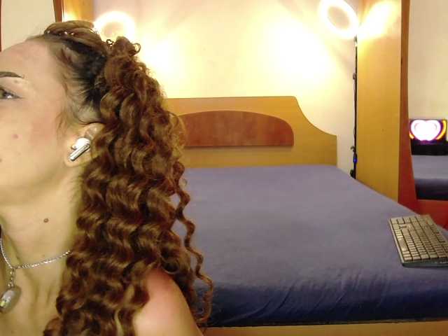 WithinTemptation online show from August 14, 6:22 pm