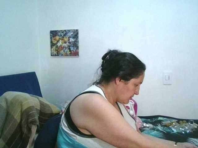 Ximenajimenez online show from August 4, 2:19 am