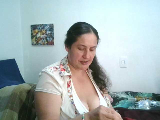 Ximenajimenez online show from August 9, 8:43 pm
