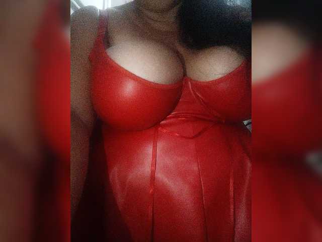Mama-Xo4y-SeXa online show from August 13, 2:25 am