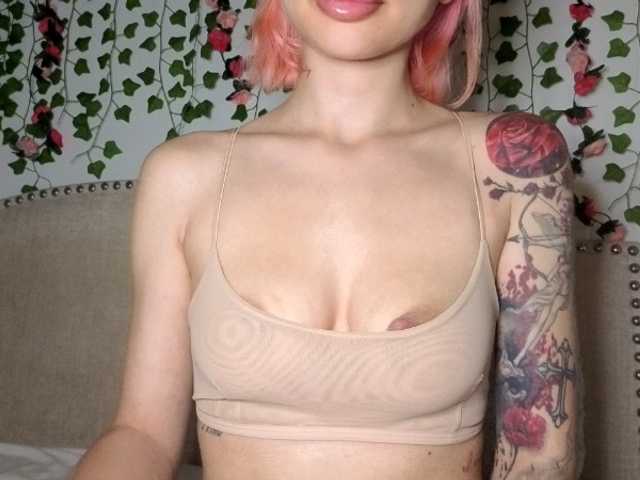 Xoxcat online show from July 29, 5:36 am