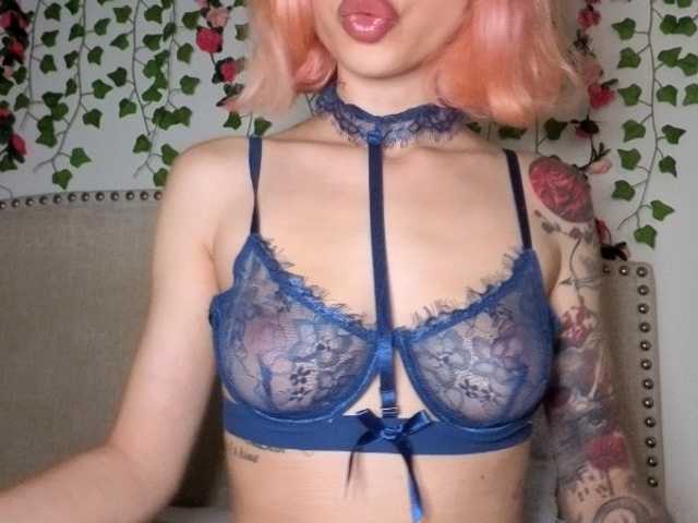 Xoxcat online show from July 31, 3:46 am