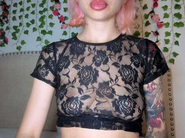 Xoxcat online show from August 7, 3:50 am