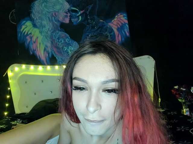 Yanissa100 online show from August 10, 11:28 pm