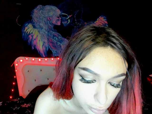 Yanissa100 online show from August 12, 1:41 am