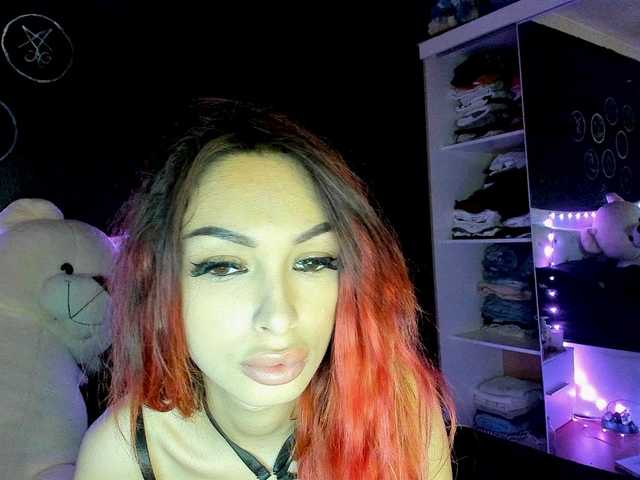 Yanissa100 online show from August 14, 9:18 pm