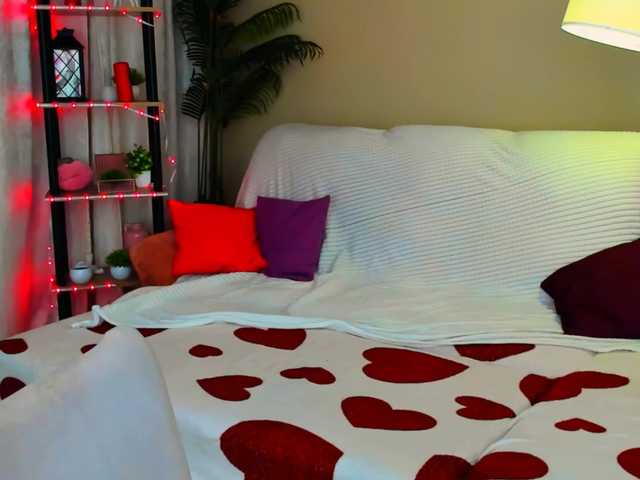 YourLovellyStory online show from June 20, 5:57 pm