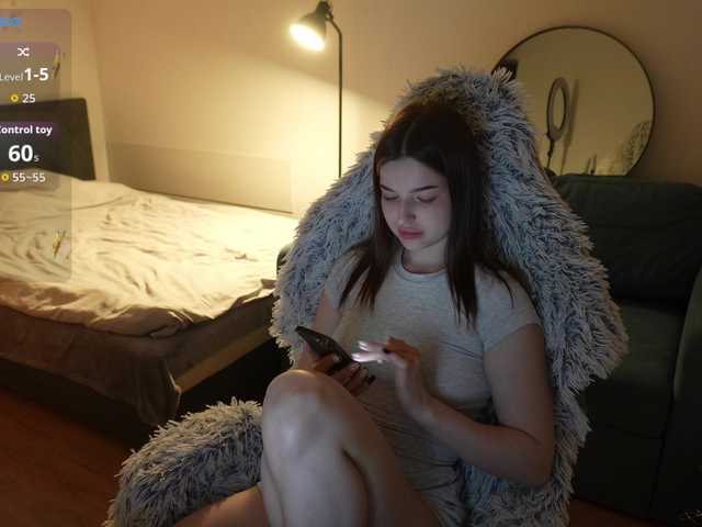 KristinaMedow online show from April 5, 6:02 pm