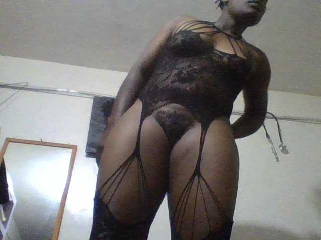 Yourdreamgirl online show from July 8, 1:31 am