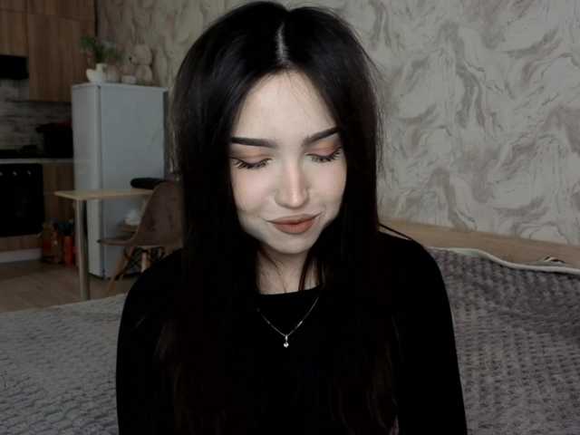 YuliaKim online show from August 9, 1:45 pm
