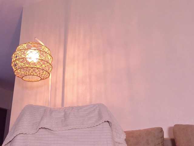 Yuriko-May online show from August 10, 7:21 am