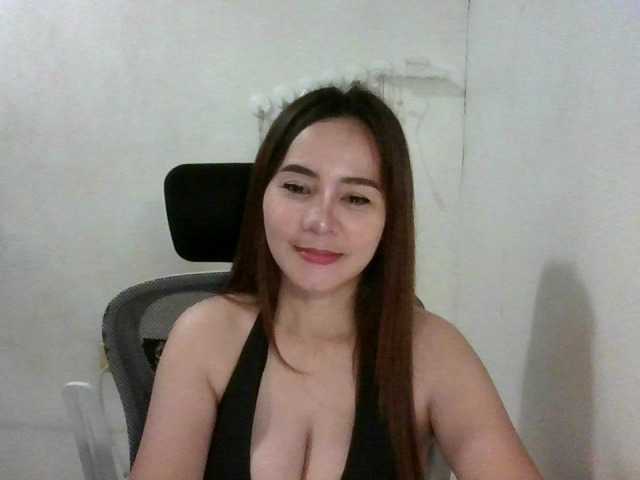 ZGoddessNatalie17 online show from August 12, 11:07 pm