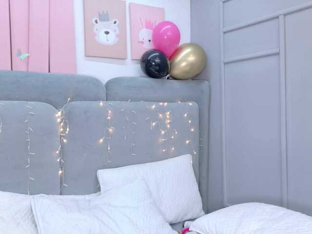 ZaharaFox2 online show from July 31, 4:23 pm