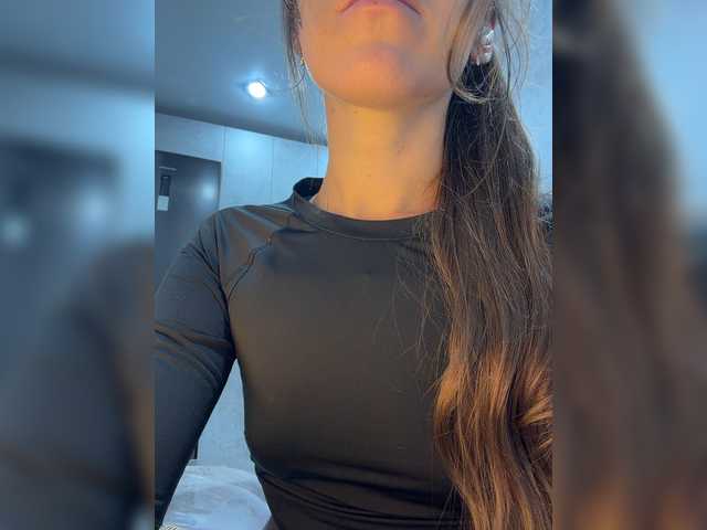 Zarina888 online show from August 11, 6:15 am