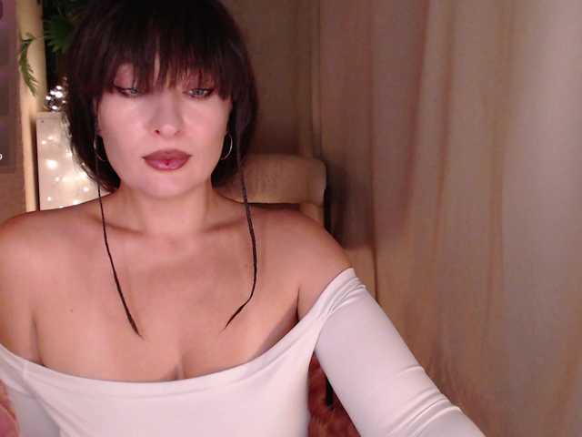 Zeeeme online show from August 2, 10:28 pm