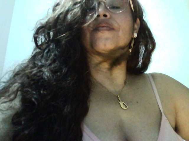 Zusansdoll78 online show from August 15, 11:41 pm