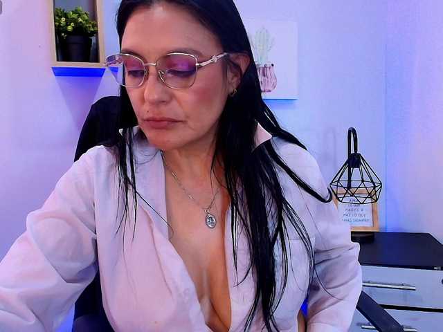 Zuzana21 online show from August 4, 4:26 pm